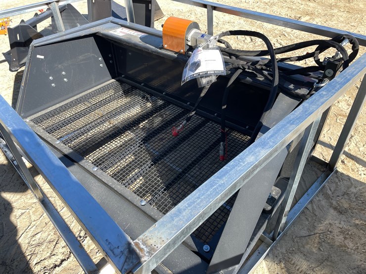 #2340-•-new-wolverine-skid-steer-screening-bucket-attachment-image-1