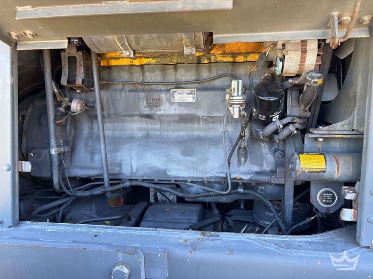 1986-deere-570a-image-24