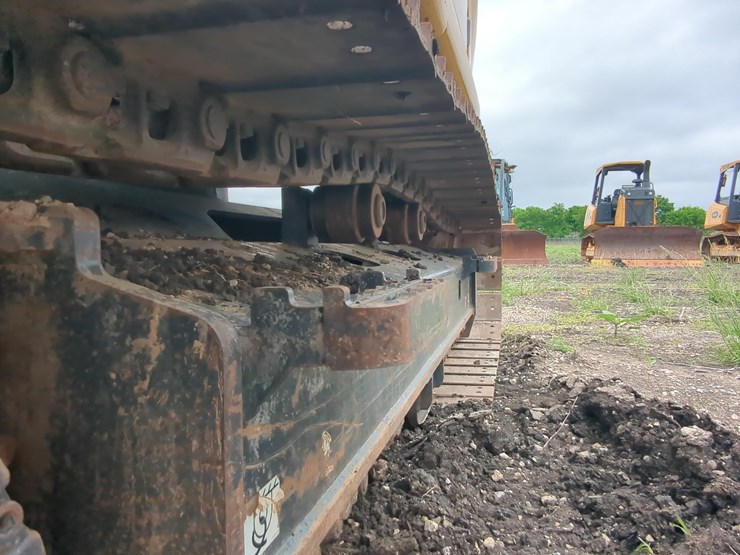 2023-kobelco-sk140sr-lc-7-image-10