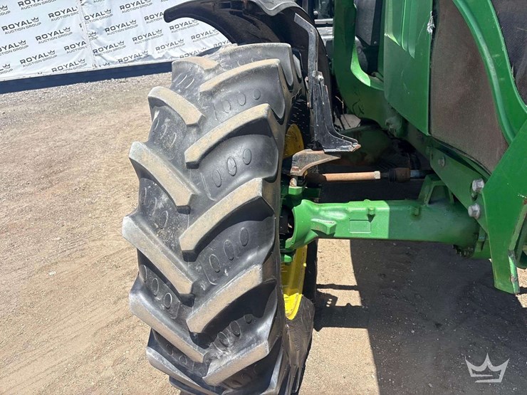 2017-john-deere-6145m-image-22