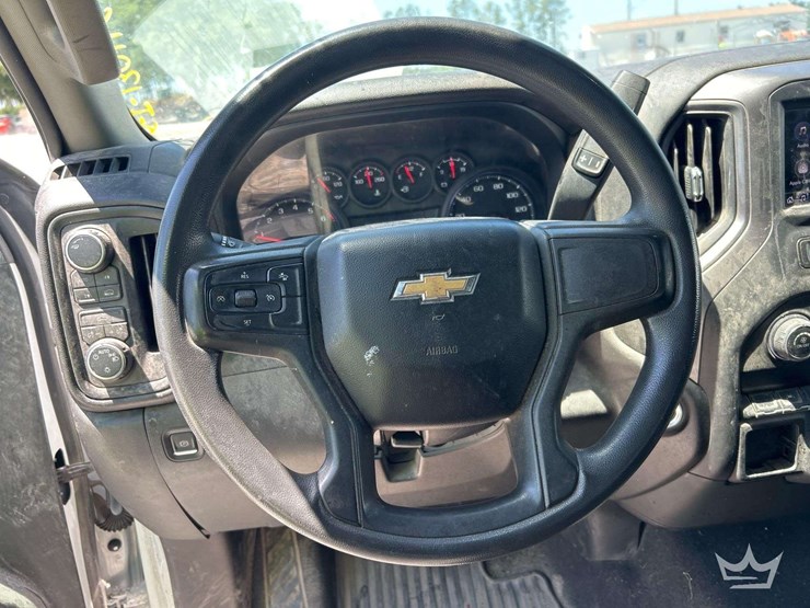 2022-chevrolet-silverado-1500-image-13