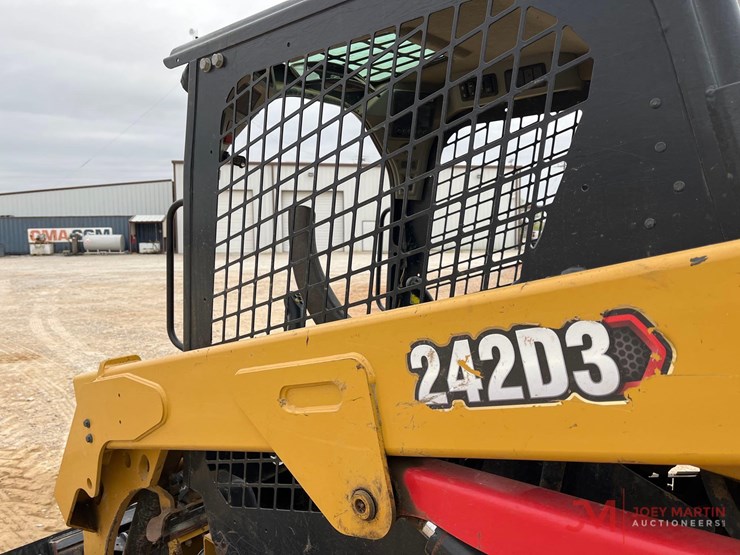 caterpillar-242d3-image-7