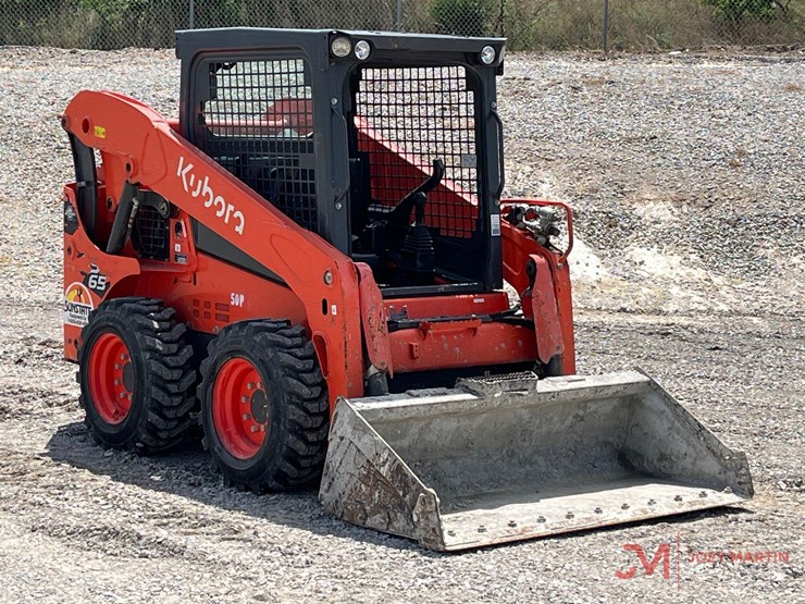 2020-kubota-ssv65-image-1