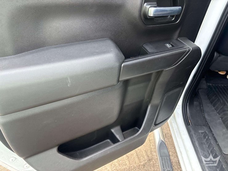 2020-chevrolet-silverado-1500-image-17