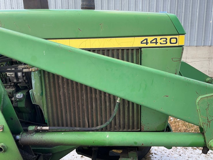 1975-john-deere-4430-image-25