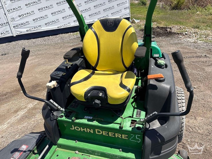 2019-john-deere-z997r-image-16