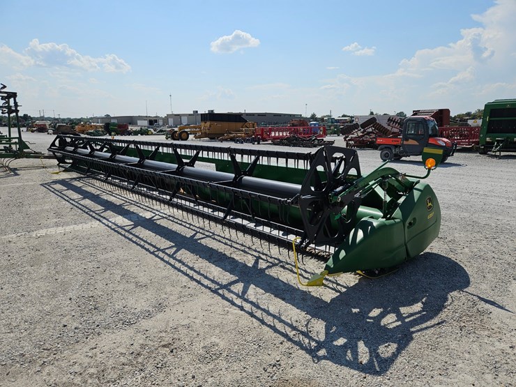 2009-john-deere-635f-image-13