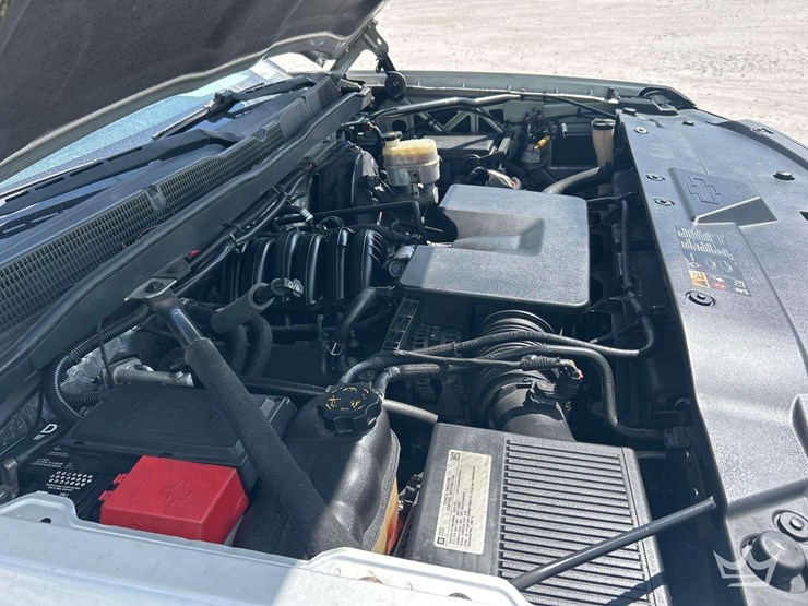 2015-chevrolet-silverado-1500-image-8