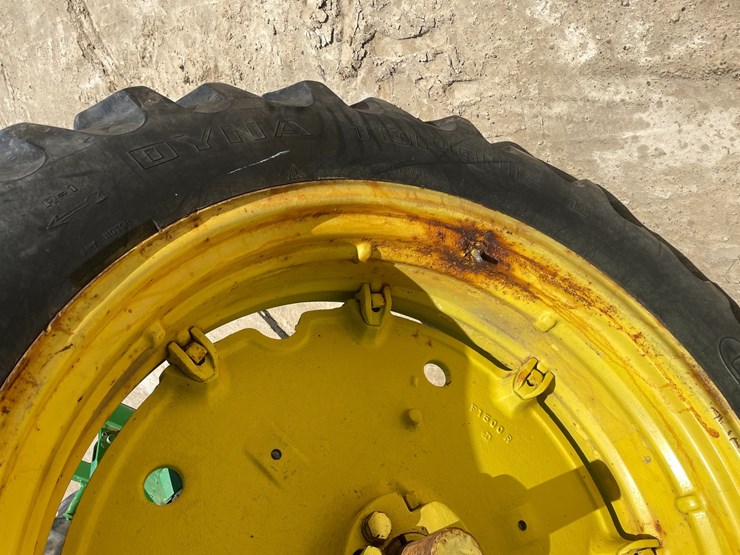 john-deere-2510-image-86