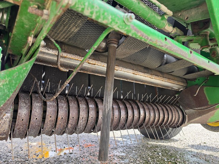 1994-john-deere-535-image-11