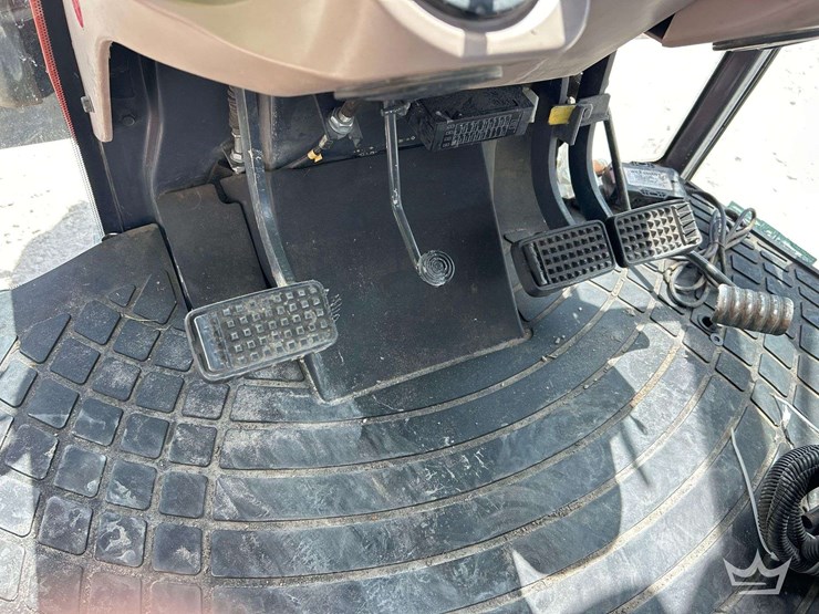 2014-kubota-m9960-image-13