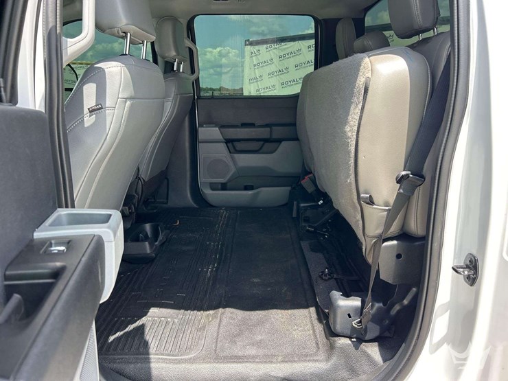 2023-ford-f250-image-22