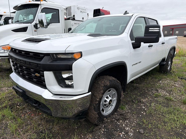 2020-chevrolet-2500-image-1