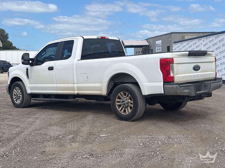 2018-ford-f250-image-4