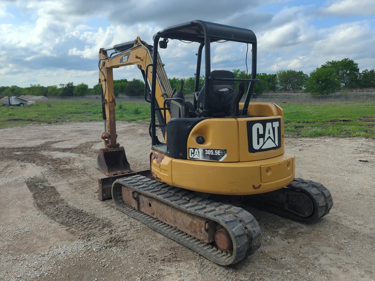 2015-caterpillar-305.5e2-image-6