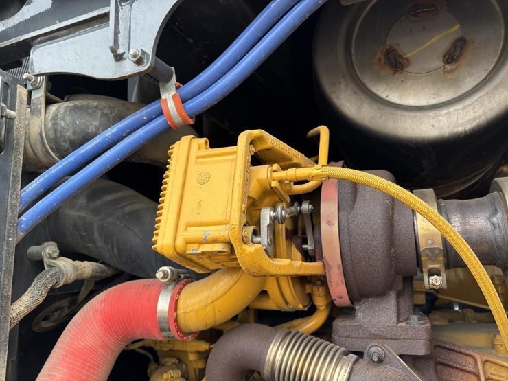 2023-john-deere-544-image-48