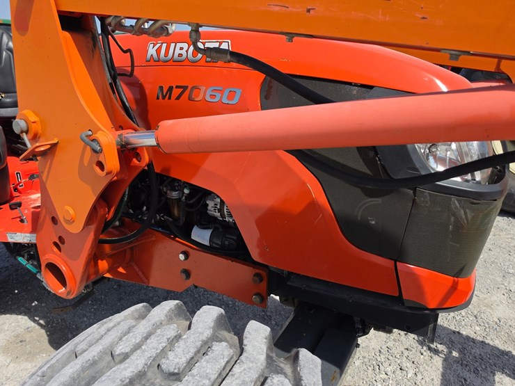 kubota-m7060-image-8