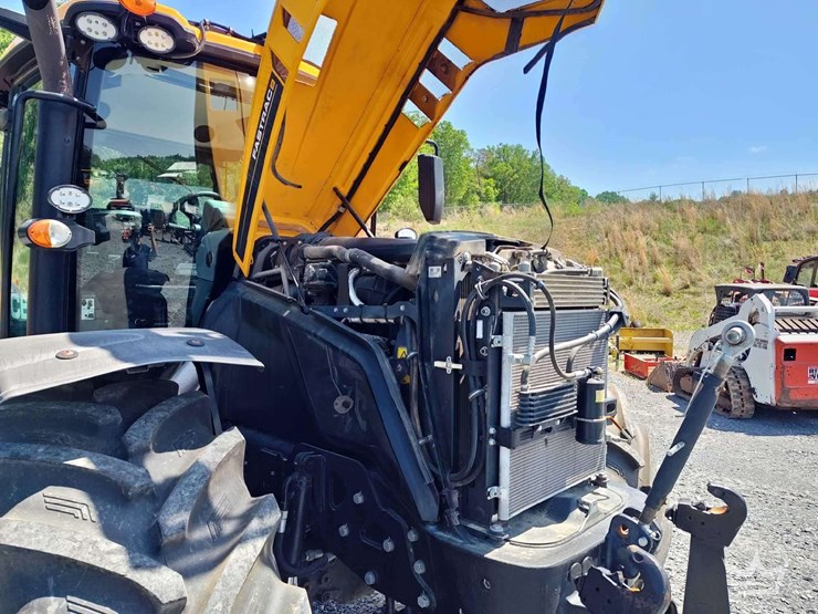 2022-jcb-fastrac-4220-image-7