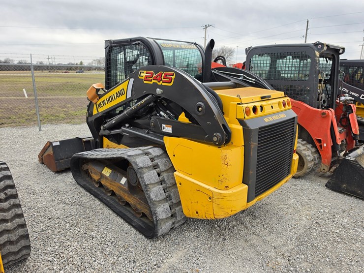 2018-new-holland-c245-image-21