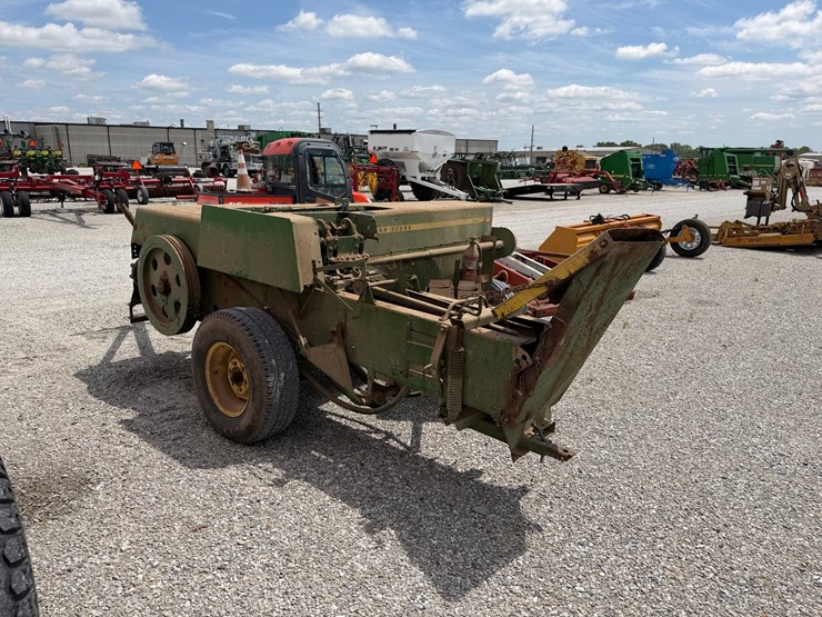 john-deere-346-image-8