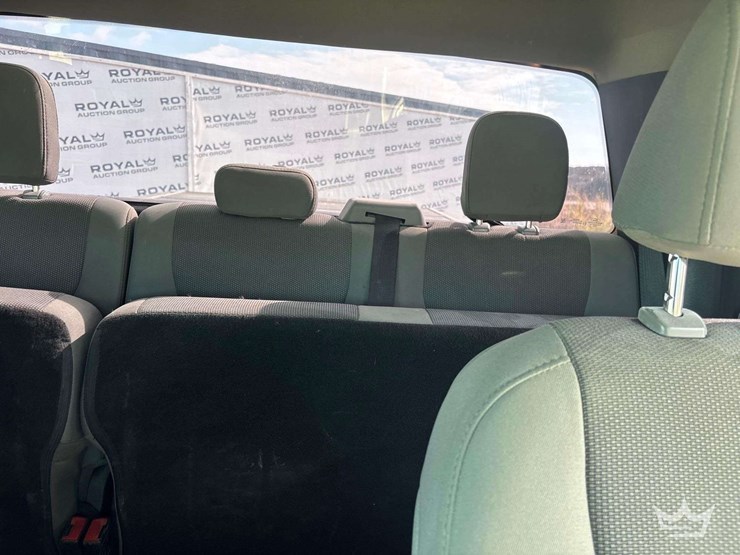 2022-ford-f250-image-26