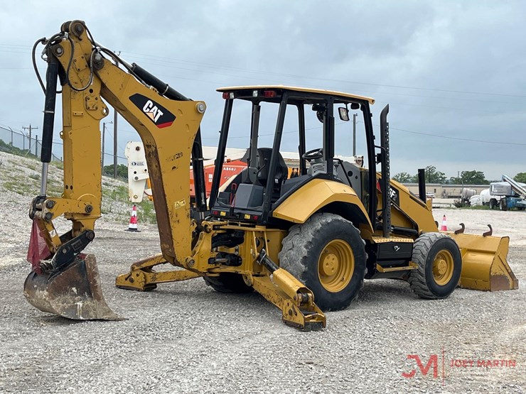 2020-caterpillar-416f2-image-3