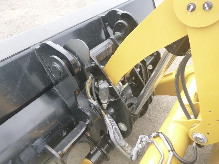 2023-caterpillar-420-xe-image-33