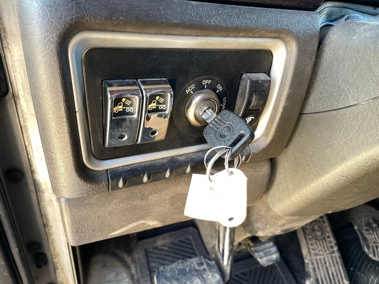 2013-kenworth-t660-image-106