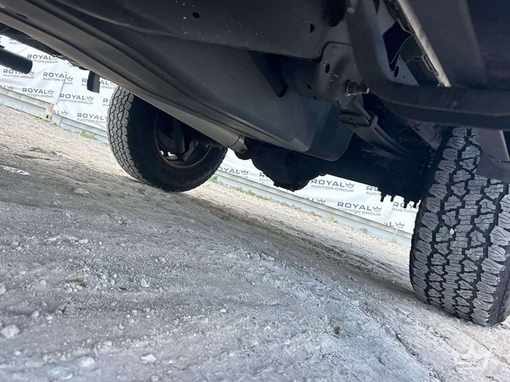 2022-ford-f150-image-22