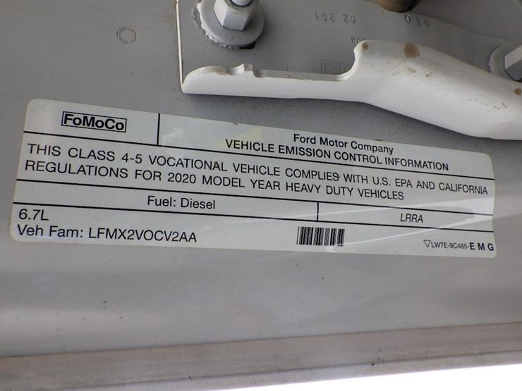2022-ford-f550-image-28