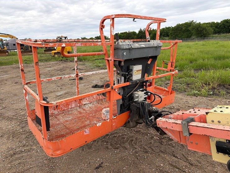 jlg-600s-image-7