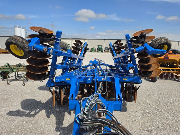 2014-landoll-6230-21-image-3