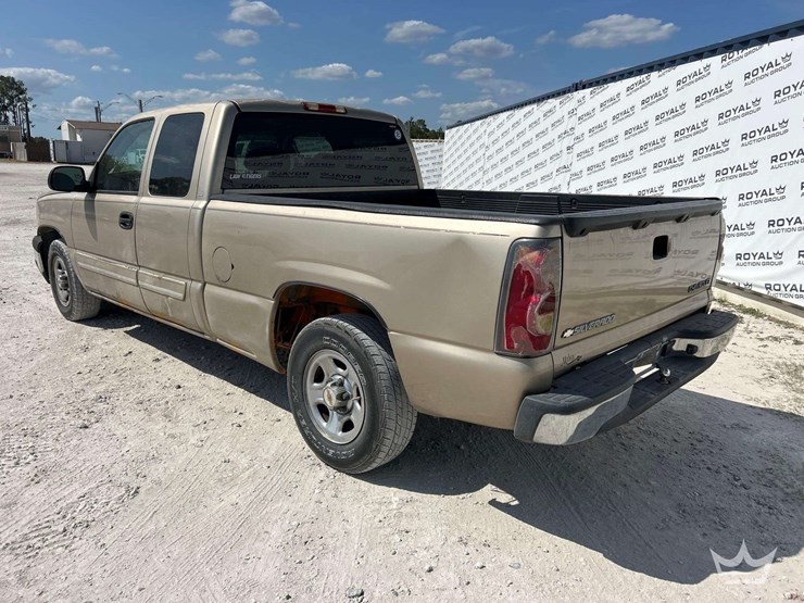 2004-chevrolet-silverado-1500-image-4
