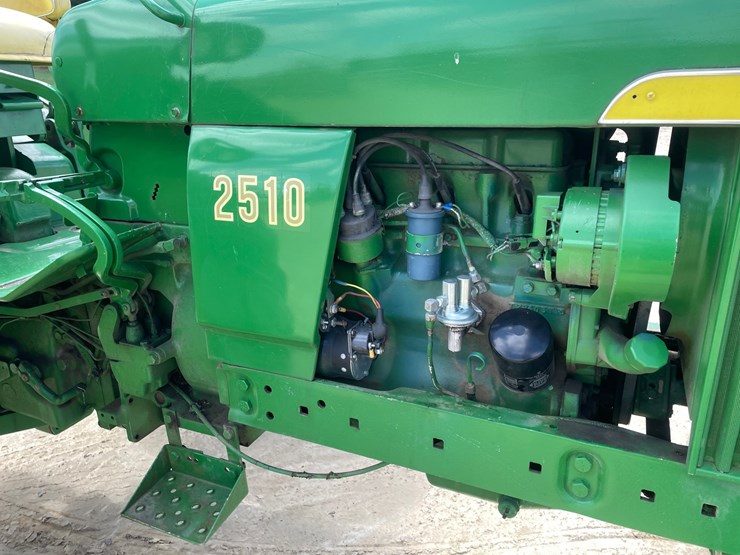 john-deere-2510-image-17