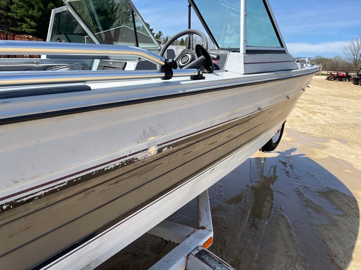 #2000-•-1986-crestliner-nordic-17'-boat-(has-wi-title)-image-19