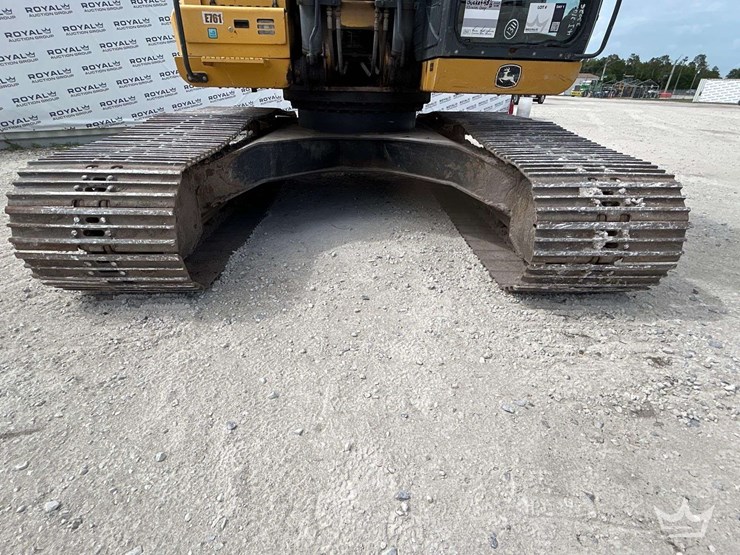 2016-deere-250g-lc-image-34