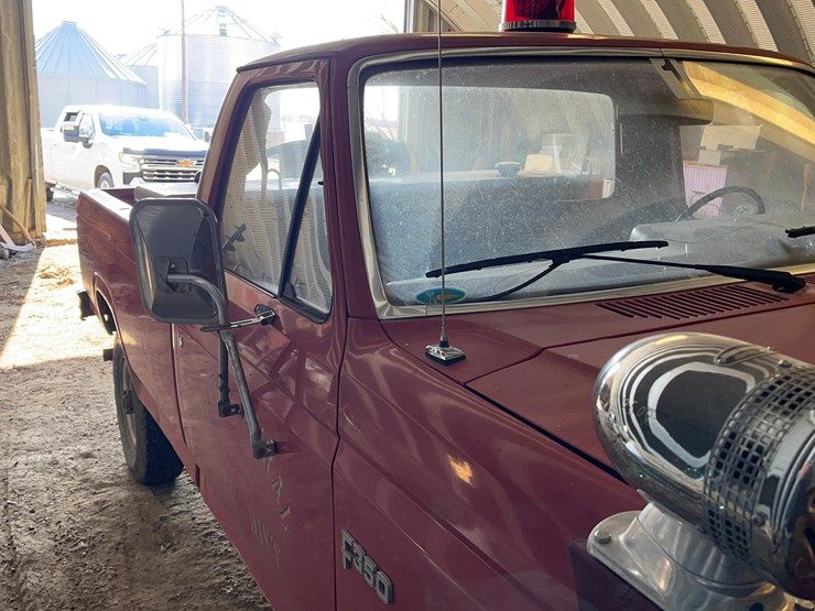 1984-ford-f350-image-8