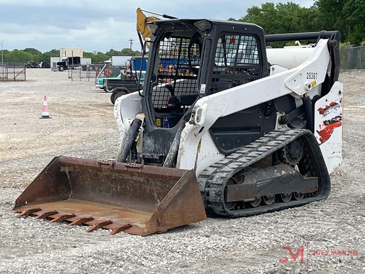 2020-bobcat-t76-image-4