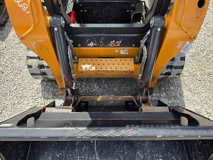 2012-case-tr270-image-5