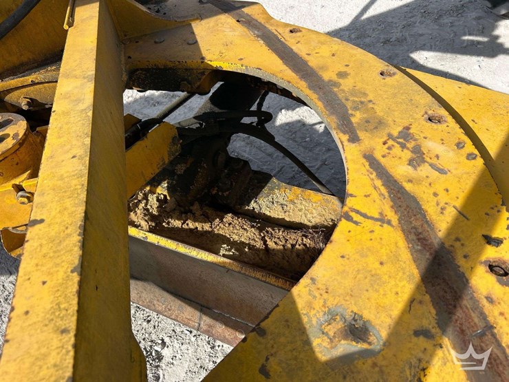 1992-deere-670b-image-24