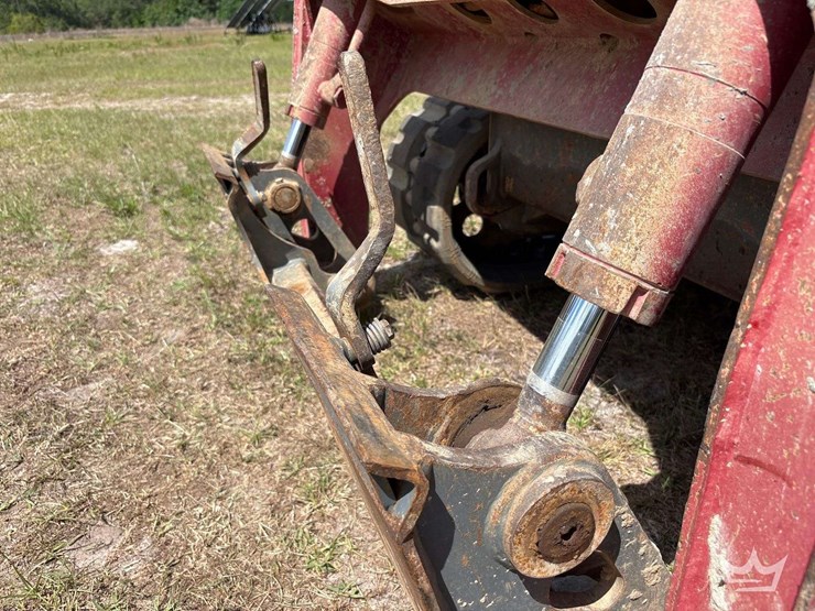2020-takeuchi-tl10v2-image-9