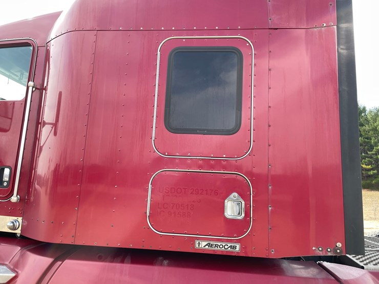 2008-kenworth-t660-image-28