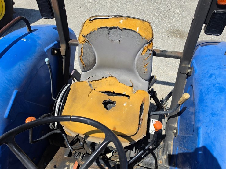 2006-new-holland-tt60a-image-12