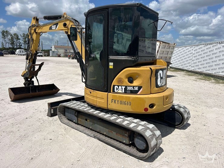 2013-caterpillar-305.5e-image-4
