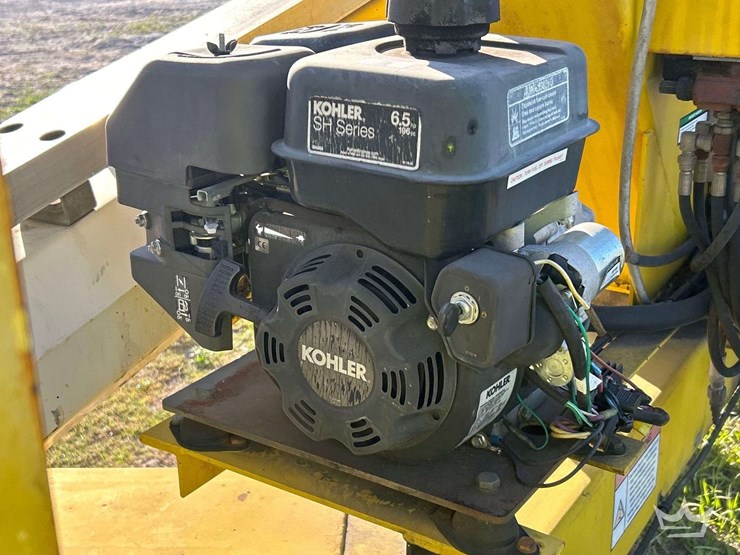 2004-nifty-lift-tm50-image-11
