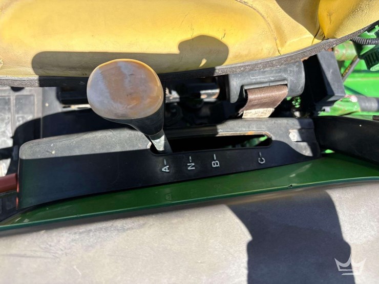 2016-john-deere-3039r-image-19