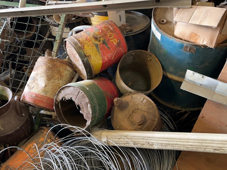 farm-supplies-**sold-onsite-only,-no-online-bids-will-be-accepted**-image-12