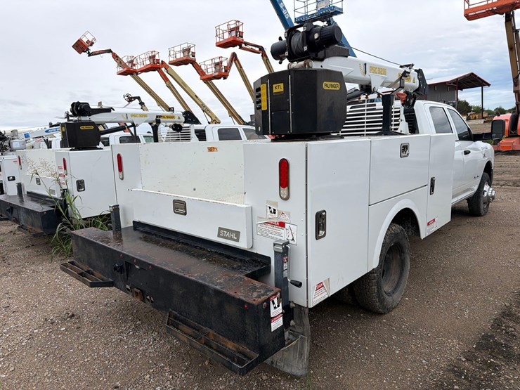 2022-dodge-3500-image-3