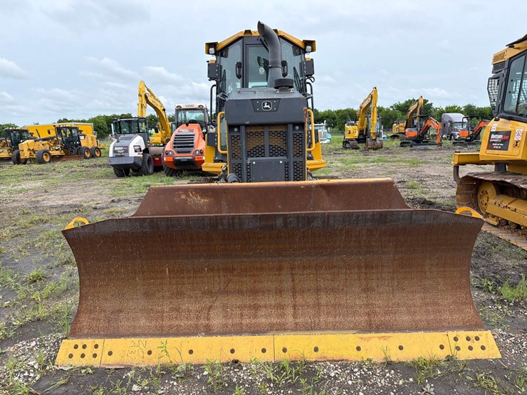 2022-deere-700l-xlt-image-14