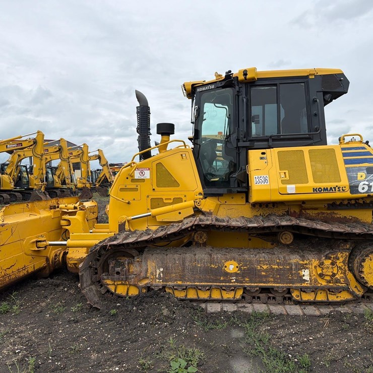 2020 KOMATSU D61PX-24